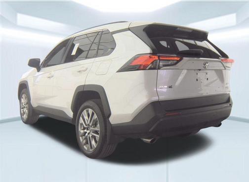 Wind Chill Pearl 2024 Toyota RAV4 XLE Premium