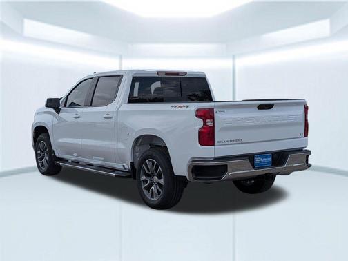 Summit White 2026 Chevrolet Silverado 1500 LT