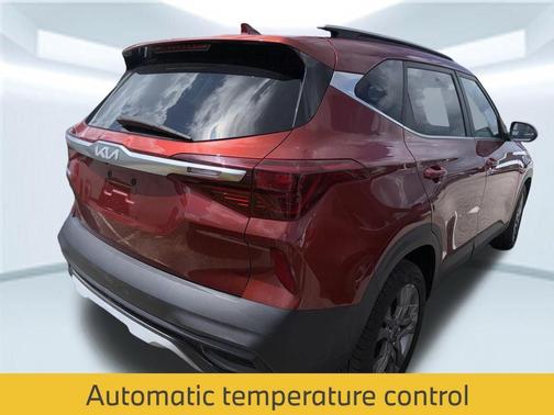 Mars Orange 2023 Kia Seltos S