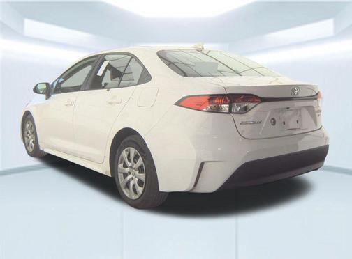Ice Cap 2024 Toyota Corolla LE