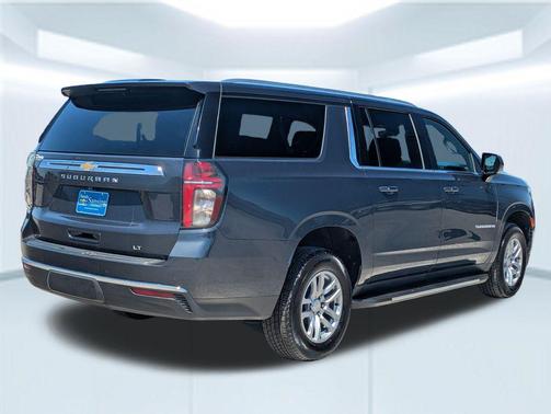 Evergreen Gray Metallic 2022 Chevrolet Suburban LT