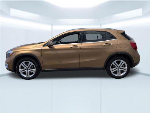 Canyon Beige 2018 Mercedes-Benz GLA 250 4MATIC