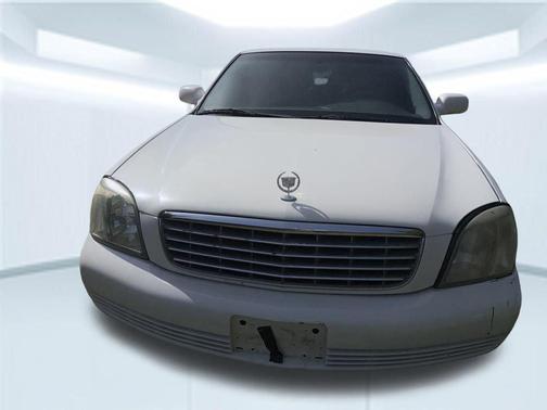 Cotillion White 2005 Cadillac DeVille Base