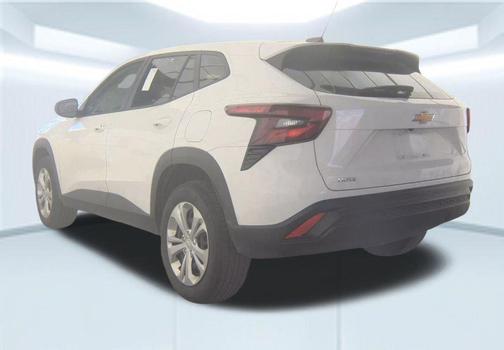 Summit White 2025 Chevrolet Trax LS