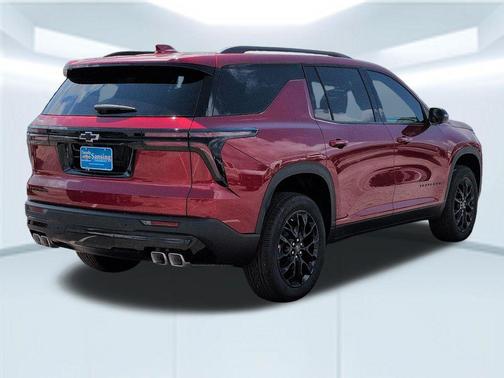 Radiant Red Tintcoat 2026 Chevrolet Traverse LT