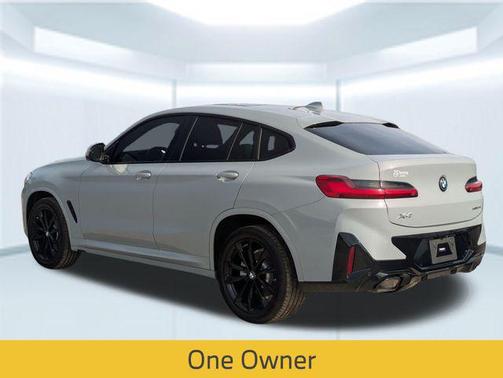2023 BMW X4 xDrive30i