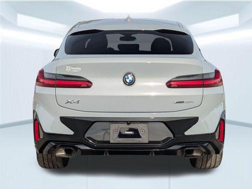 2023 BMW X4 xDrive30i