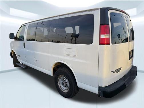 2014 Chevrolet Express 2500 LS