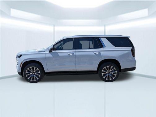 Polar White Tricoat 2026 Chevrolet Tahoe 4WD High Country