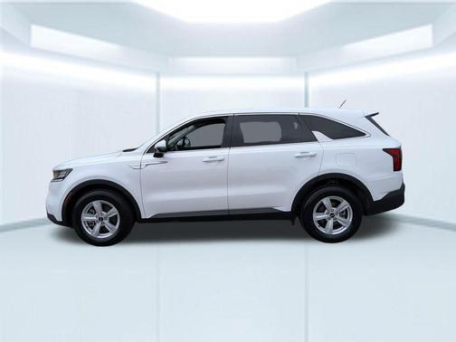 Glacial White Pearl 2023 Kia Sorento LX