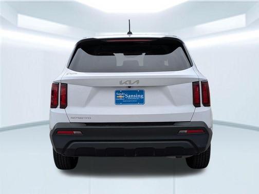 Glacial White Pearl 2023 Kia Sorento LX