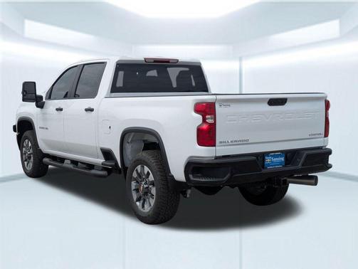 2026 Chevrolet Silverado 2500 Custom