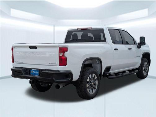 2026 Chevrolet Silverado 2500 Custom
