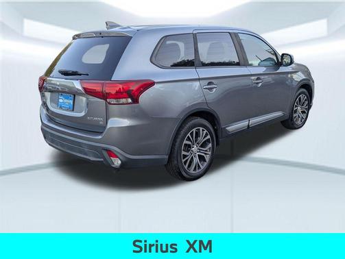 2017 Mitsubishi Outlander SE