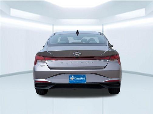 Fluid Metal 2023 Hyundai ELANTRA SEL
