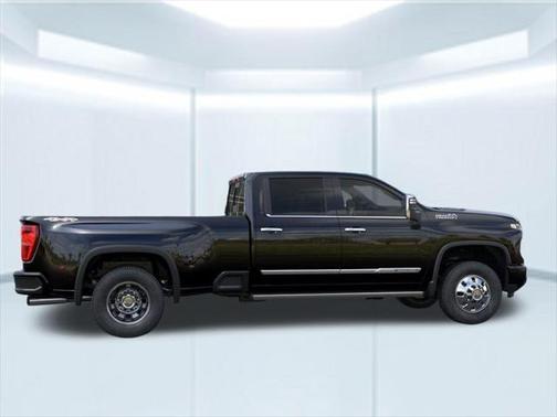 2025 Chevrolet Silverado 3500 High Country