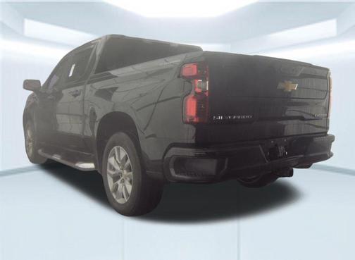 Black 2022 Chevrolet Silverado 1500 Custom