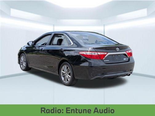 Midnight Black Metallic 2016 Toyota Camry SE