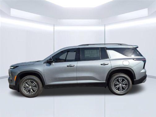 Sterling Gray Metallic 2026 Chevrolet Traverse LT
