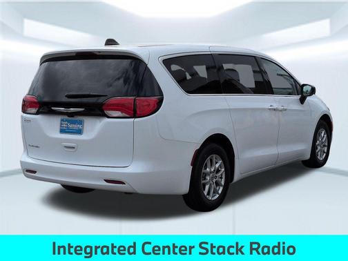 Bright White Clearcoat 2024 Chrysler Voyager LX