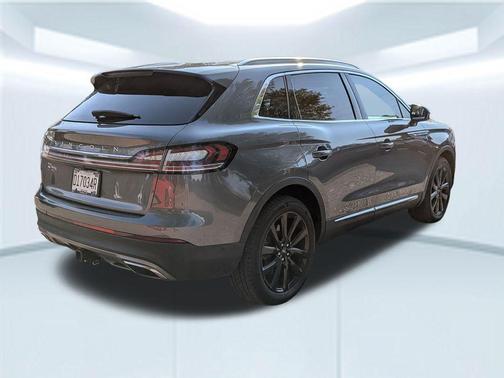 2021 Lincoln Nautilus Reserve