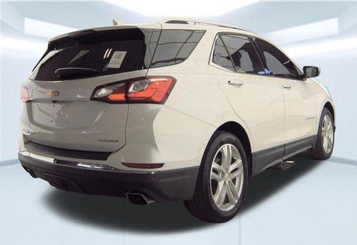 Iridescent Pearl Tricoat 2019 Chevrolet Equinox Premier w/2LZ