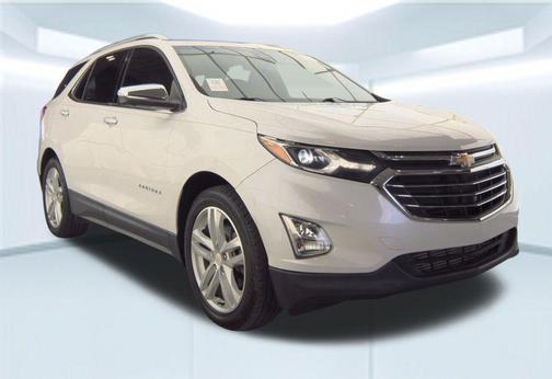 Iridescent Pearl Tricoat 2019 Chevrolet Equinox Premier w/2LZ