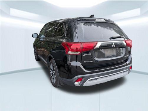 2019 Mitsubishi Outlander ES