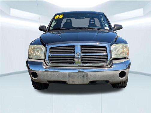 2005 Dodge Dakota ST Club Cab
