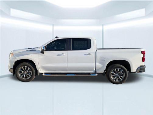 Summit White 2026 Chevrolet Silverado 1500 LT