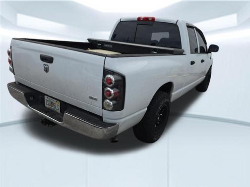 Bright White Clearcoat 2005 Dodge Ram 1500 SLT Quad Cab