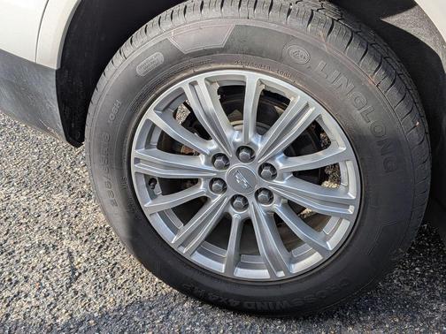 2018 Cadillac XT5 Base