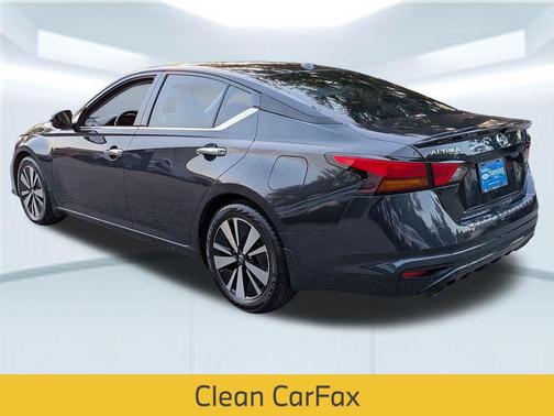 2022 Nissan Altima 2.5 SL