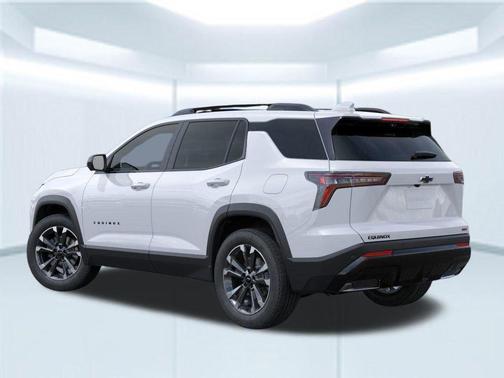 Polar White Tricoat 2026 Chevrolet Equinox FWD RS