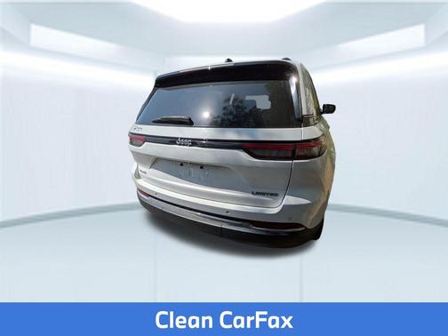 Bright White Clearcoat 2023 Jeep Grand Cherokee Limited