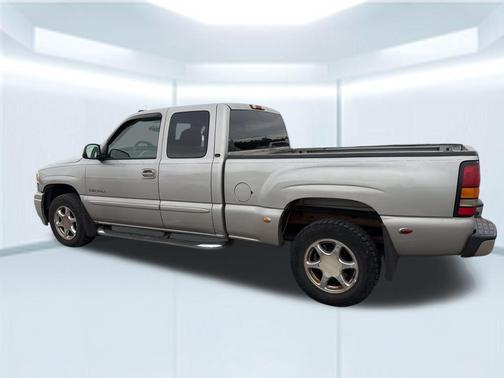 2004 GMC Sierra 1500 Denali Extended Cab