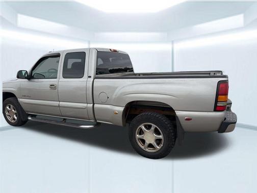 2004 GMC Sierra 1500 Denali Extended Cab