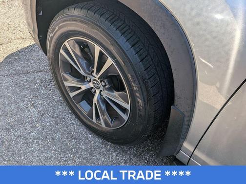 Celestial Silver Metallic 2018 Toyota Highlander LE I4