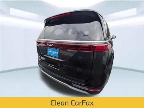 2024 Kia Carnival EX