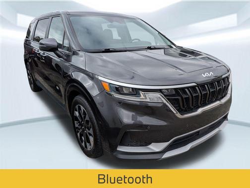 2024 Kia Carnival EX