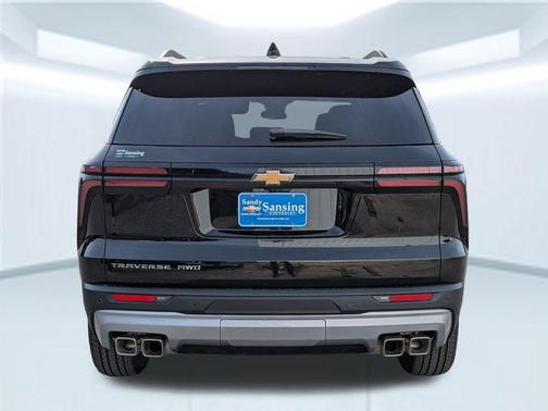 Mosaic Black Metallic 2026 Chevrolet Traverse LT