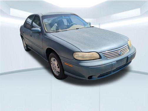 1998 Chevrolet Malibu Base