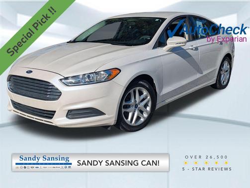 2014 Ford Fusion SE