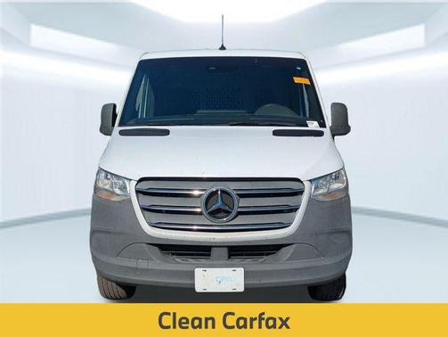 2019 Mercedes-Benz Sprinter 2500 Standard Roof
