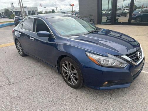 Deep Blue Pearl 2018 Nissan Altima 2.5 SR