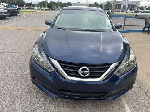 Deep Blue Pearl 2018 Nissan Altima 2.5 SR