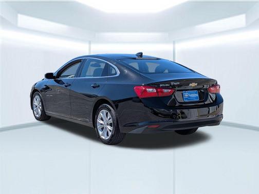 Mosaic Black Metallic 2025 Chevrolet Malibu FWD 1LT
