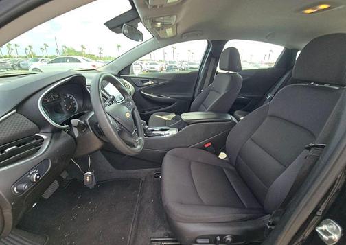 Mosaic Black Metallic 2025 Chevrolet Malibu FWD 1LT