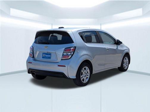Silver Ice Metallic 2020 Chevrolet Sonic FWD Hatchback 1FL 5-Door