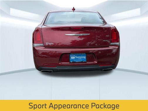 2018 Chrysler 300 Touring